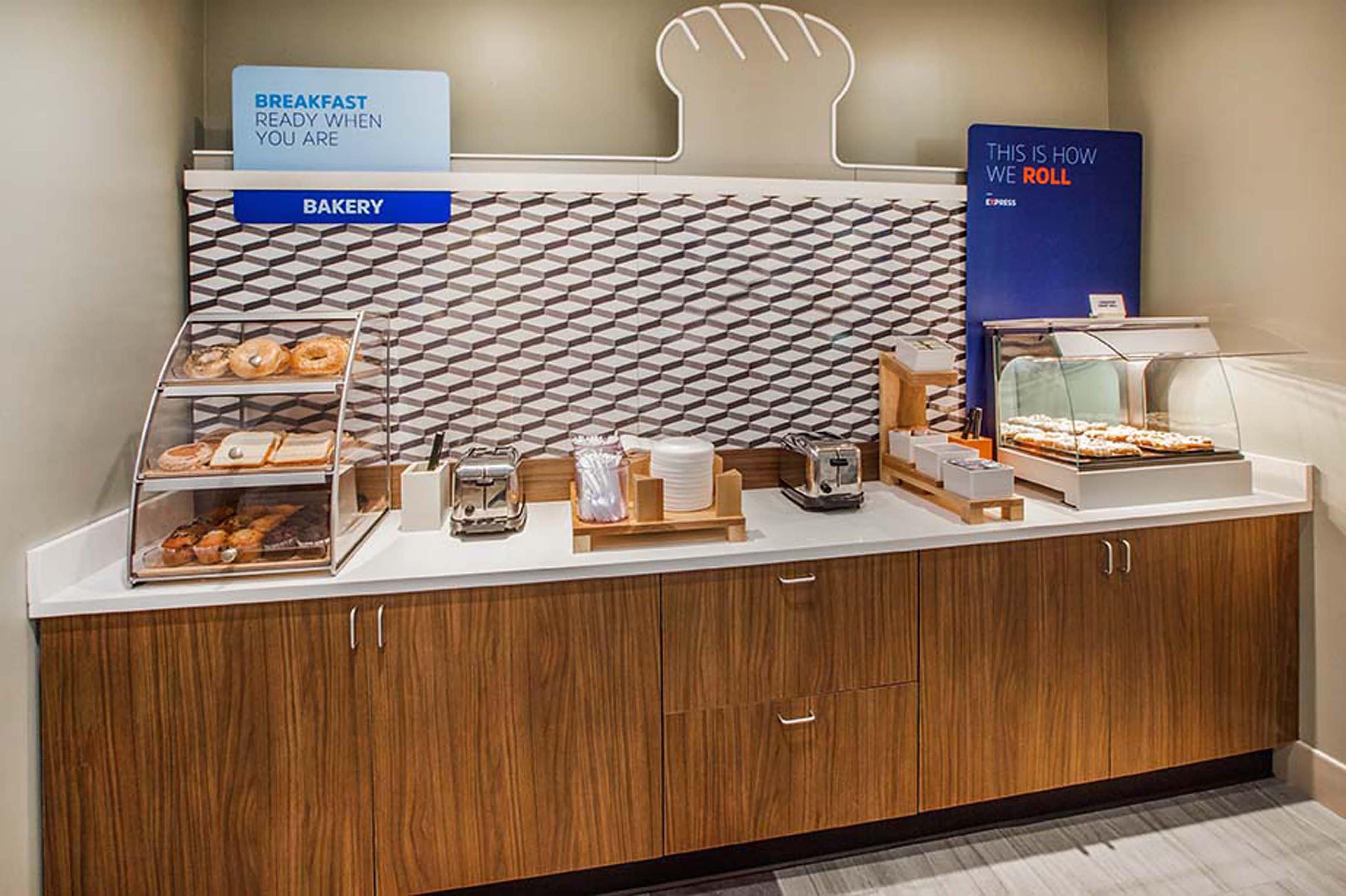 Holiday Inn Express - Fort Walton Beach Central By Ihg Exteriör bild